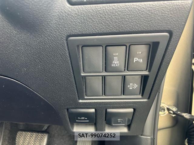 Toyota HILUX TRUCK 2021-03 7219536-13