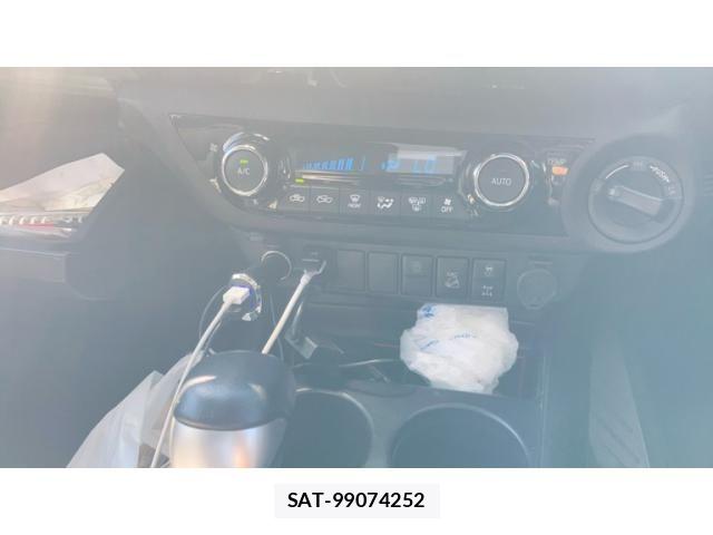 Toyota HILUX TRUCK 2021-03 7219536-22