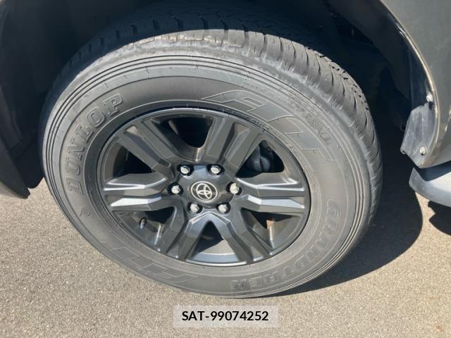 Toyota HILUX TRUCK 2021-03 7219536-7