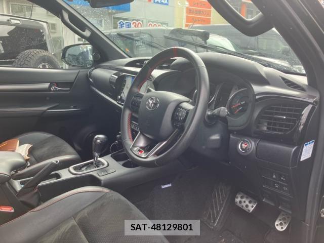 Toyota HILUX TRUCK 2023-06 7251034-12
