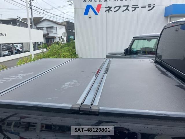 Toyota HILUX TRUCK 2023-06 7251034-3