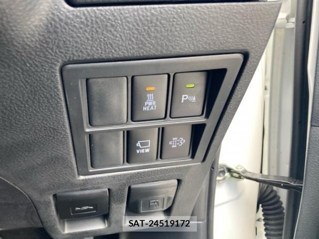 Toyota HILUX TRUCK 2024-08 7251032-18
