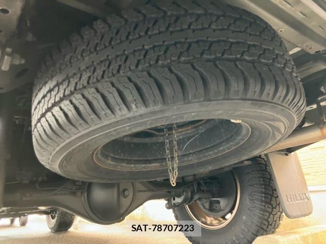 Toyota HILUX TRUCK 2017-11 7250262-24