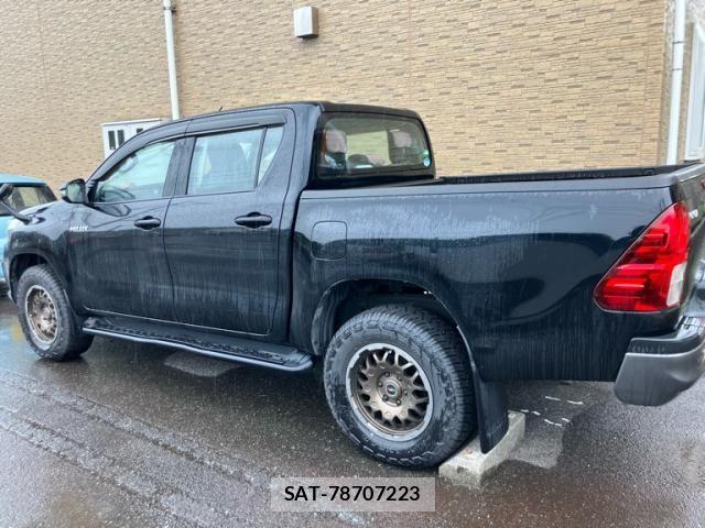 Toyota HILUX TRUCK 2017-11 7250262-2