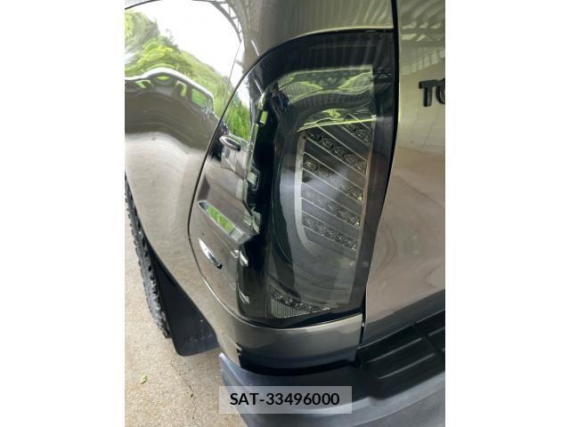 Toyota HILUX TRUCK 2021-06 7272027-24