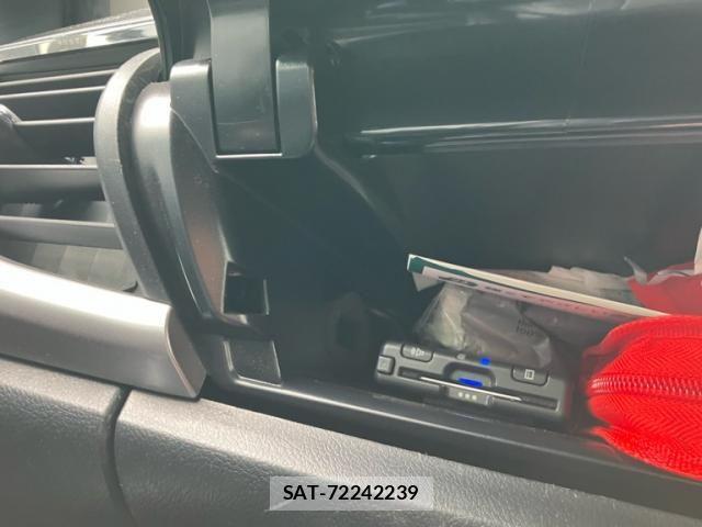 Toyota HILUX TRUCK 2021-09 7327479-24