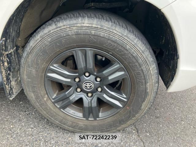Toyota HILUX TRUCK 2021-09 7327479-6