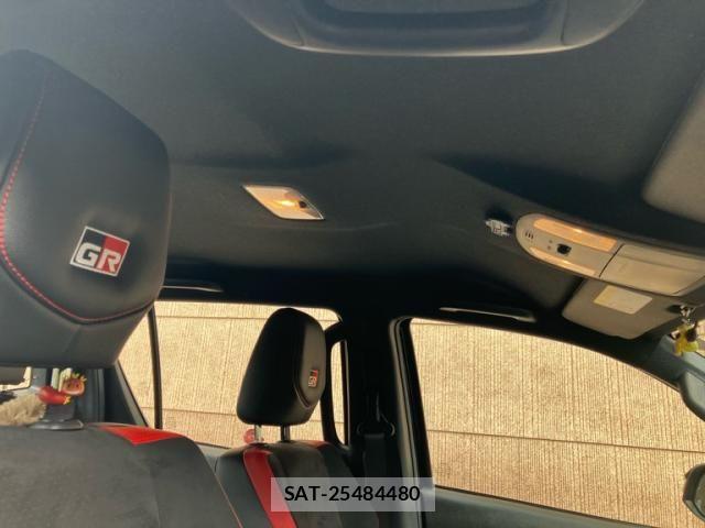 Toyota HILUX TRUCK 2022-09 7327475-9