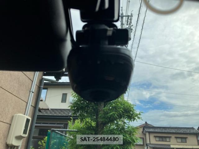 Toyota HILUX TRUCK 2022-09 7327475-18