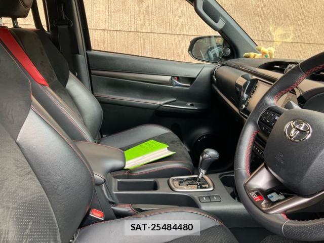 Toyota HILUX TRUCK 2022-09 7327475-7