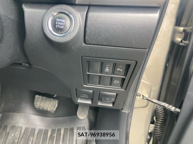 Toyota HILUX TRUCK 2021-01 7327476-17