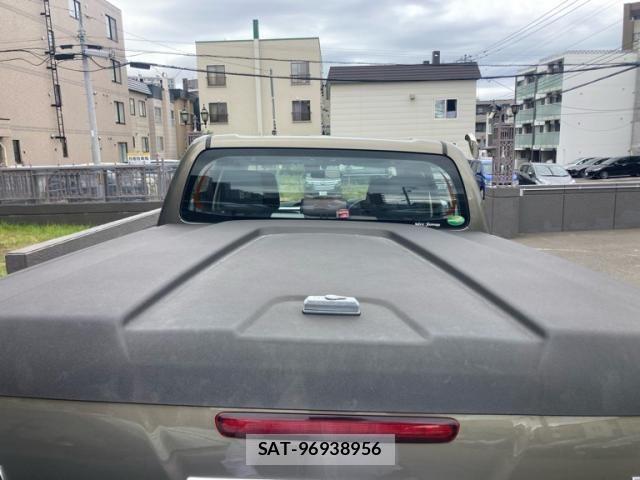 Toyota HILUX TRUCK 2021-01 7327476-5