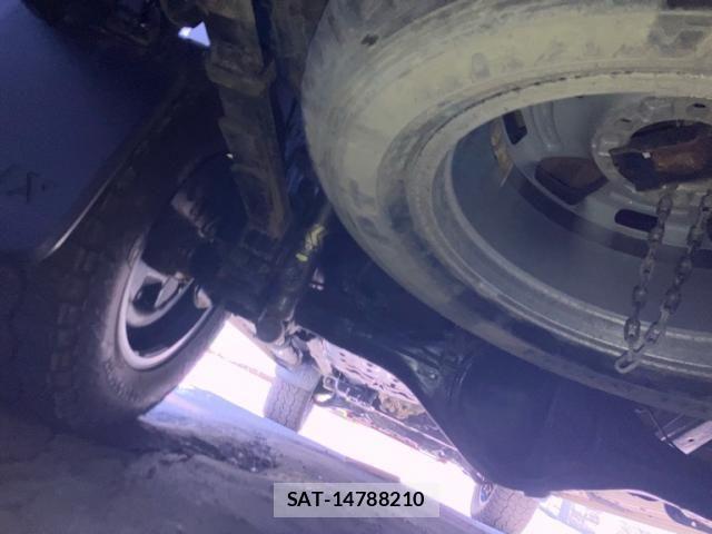 Toyota HILUX TRUCK 2019-06 7327478-12