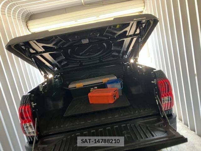 Toyota HILUX TRUCK 2019-06 7327478-26