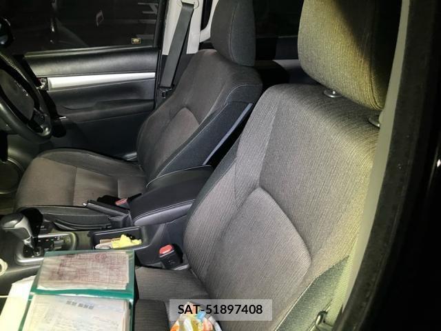 Toyota HILUX TRUCK 2018-06 7327480-5