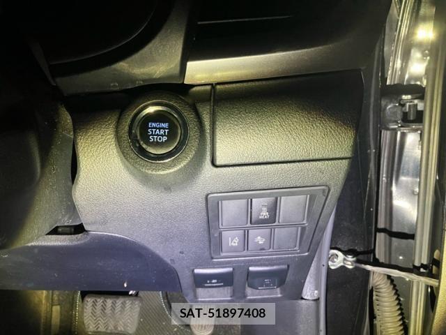 Toyota HILUX TRUCK 2018-06 7327480-7