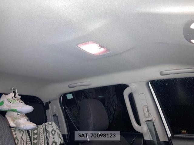 Toyota HILUX TRUCK 2021-06 7358093-11