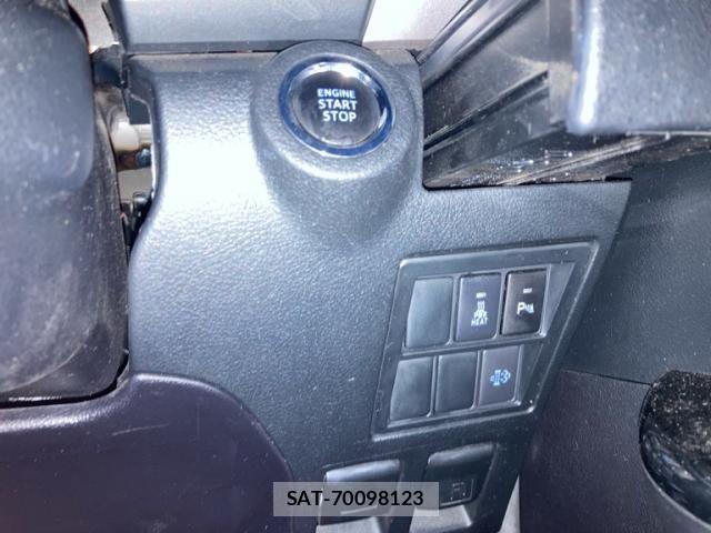 Toyota HILUX TRUCK 2021-06 7358093-16