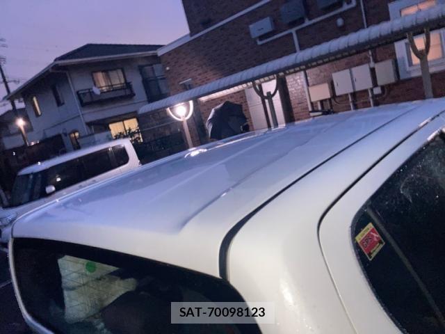 Toyota HILUX TRUCK 2021-06 7358093-2