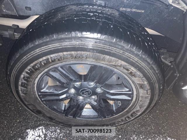 Toyota HILUX TRUCK 2021-06 7358093-4