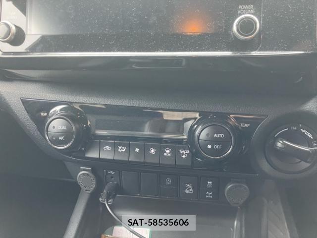 Toyota HILUX TRUCK 2022-12 7358090-19