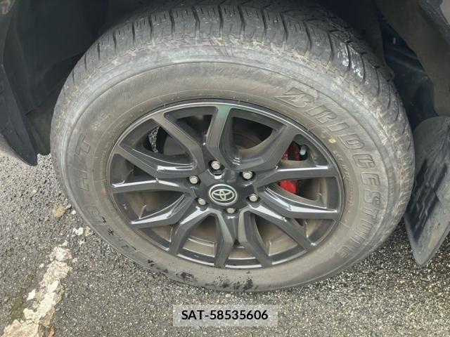 Toyota HILUX TRUCK 2022-12 7358090-8
