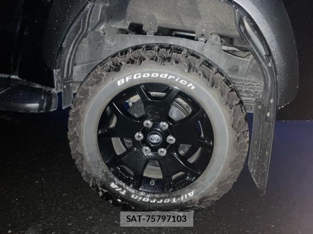 Toyota HILUX TRUCK 2019-04 7358098-10