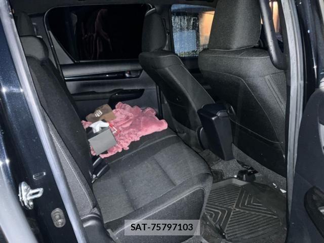 Toyota HILUX TRUCK 2019-04 7358098-17