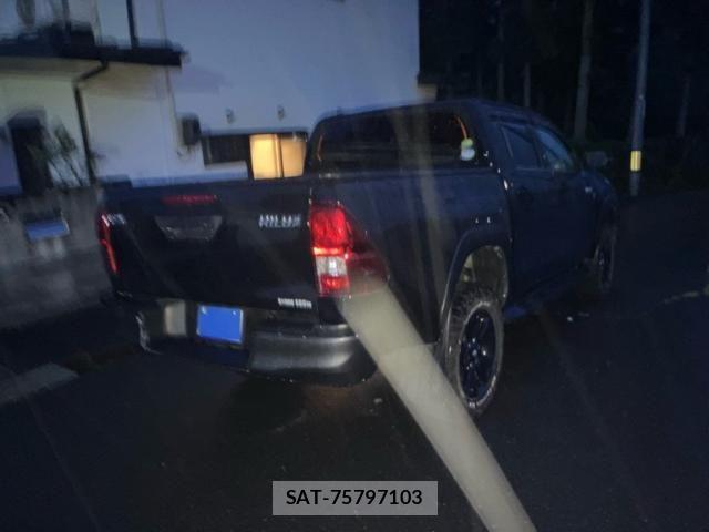 Toyota HILUX TRUCK 2019-04 7358098-5