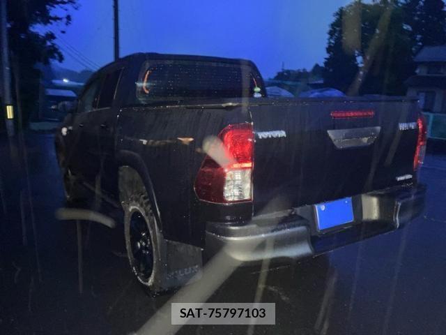 Toyota HILUX TRUCK 2019-04 7358098-7