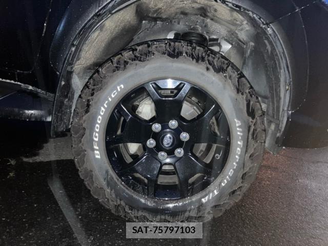 Toyota HILUX TRUCK 2019-04 7358098-8