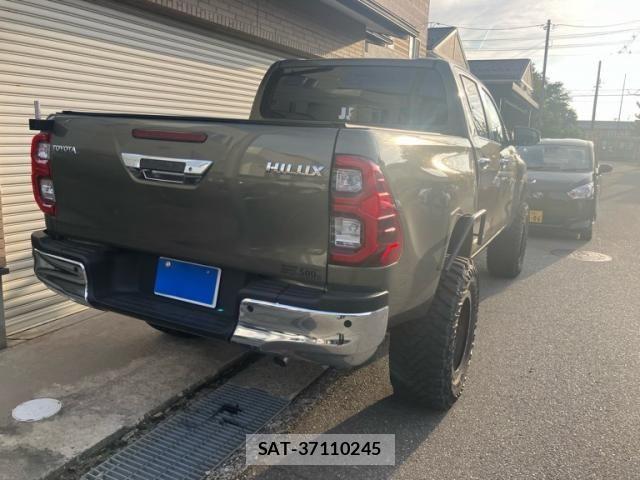 Toyota HILUX TRUCK 2022-08 7358089-2