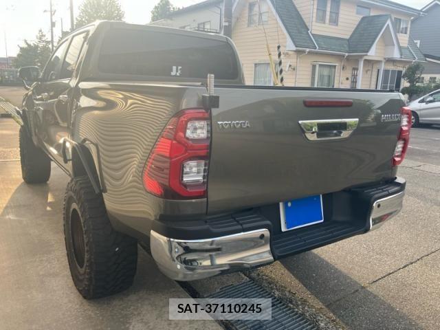 Toyota HILUX TRUCK 2022-08 7358089-3