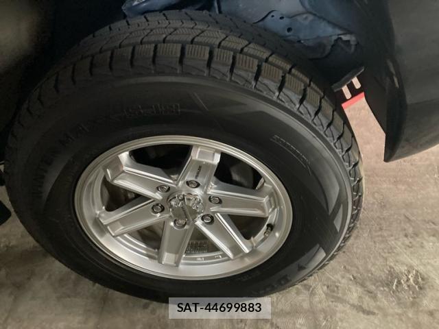 Toyota HILUX TRUCK 2021-06 7358088-9