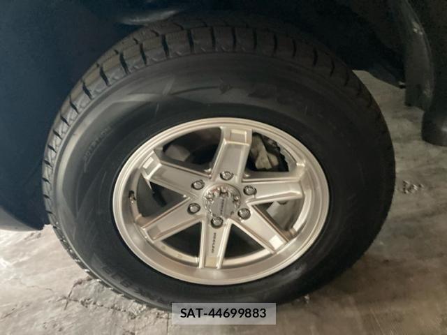 Toyota HILUX TRUCK 2021-06 7358088-11