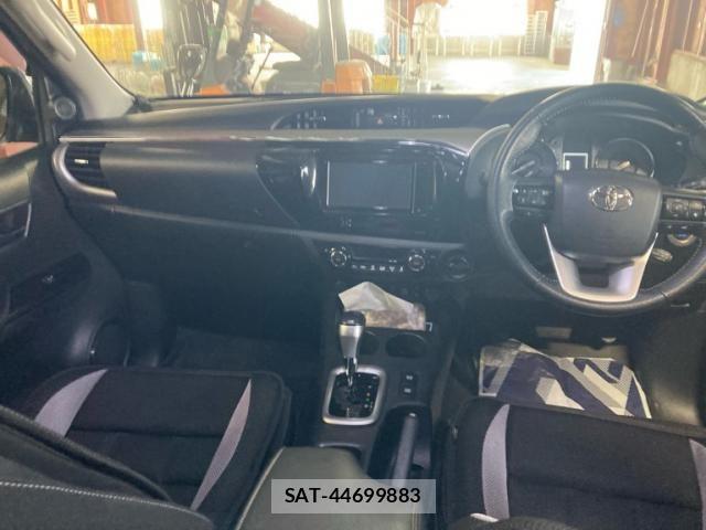 Toyota HILUX TRUCK 2021-06 7358088-14