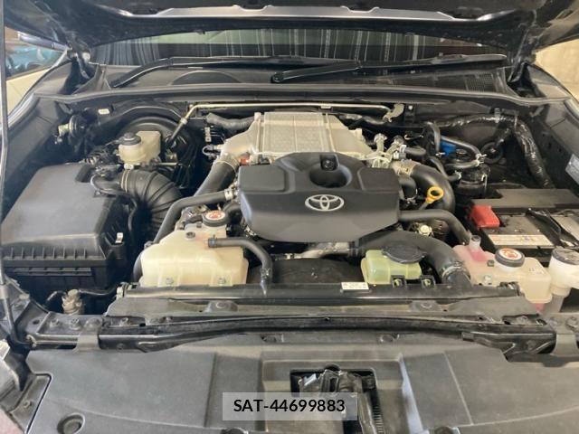 Toyota HILUX TRUCK 2021-06 7358088-7
