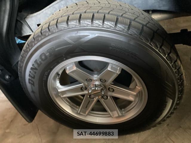 Toyota HILUX TRUCK 2021-06 7358088-8