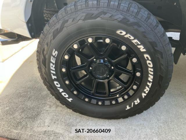 Toyota HILUX TRUCK 2022-09 7392362-12