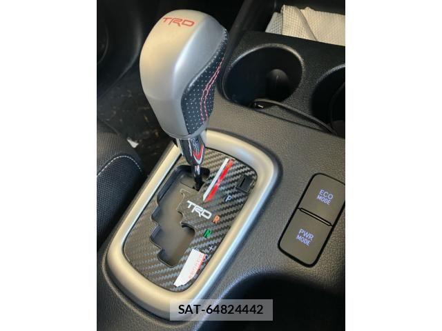 Toyota HILUX TRUCK 2021-05 7392357-11