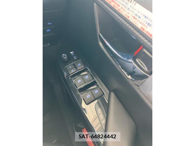 Toyota HILUX TRUCK 2021-05 7392357-12