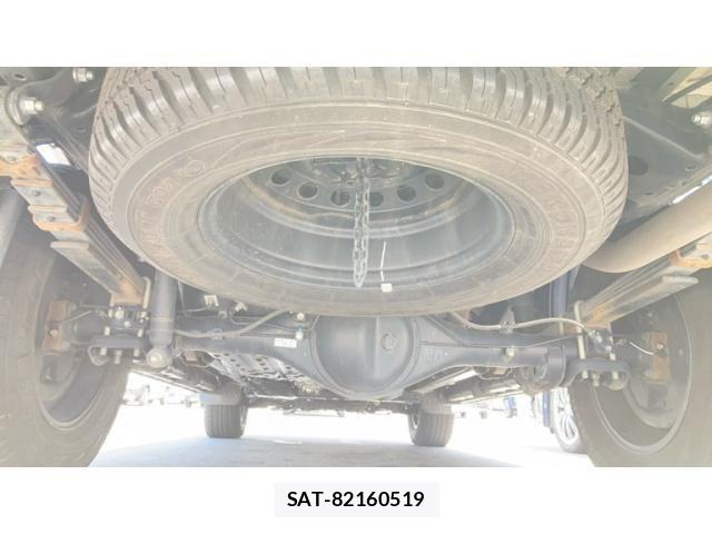 Toyota HILUX TRUCK 2023-05 7454774-11