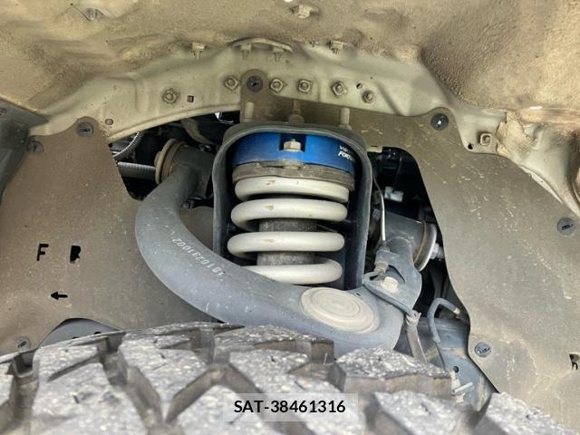 Toyota HILUX TRUCK 2023-12 7454770-26