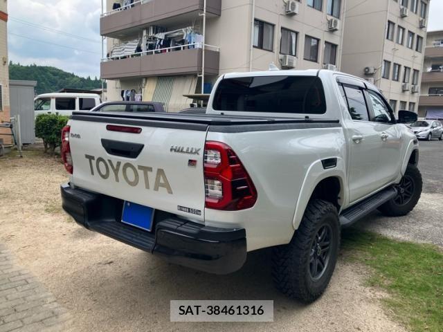 Toyota HILUX TRUCK 2023-12 7454770-3