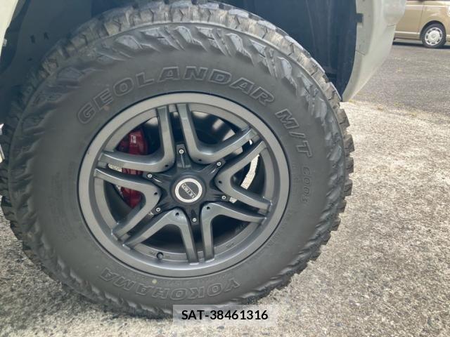 Toyota HILUX TRUCK 2023-12 7454770-7