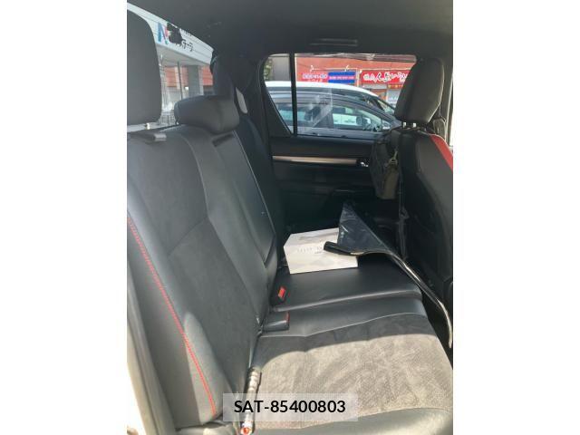 Toyota HILUX TRUCK 2023-10 7508842-24