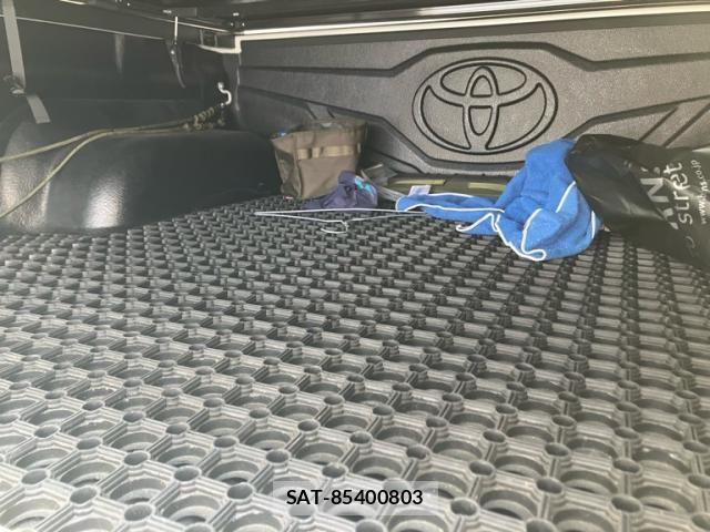 Toyota HILUX TRUCK 2023-10 7508842-25