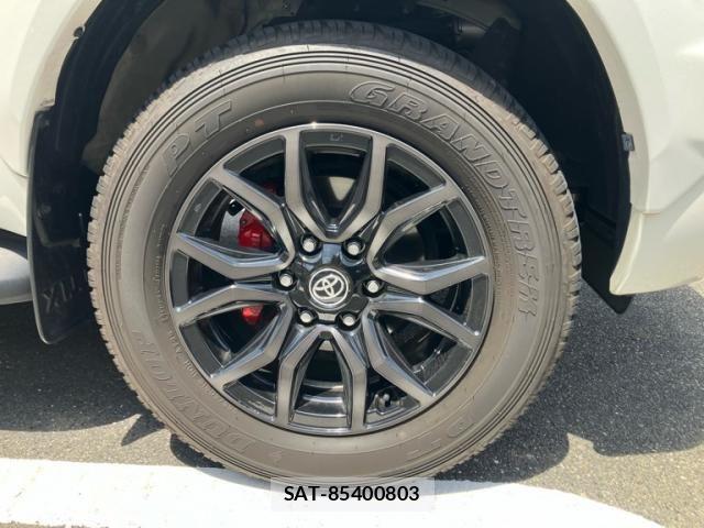 Toyota HILUX TRUCK 2023-10 7508842-4