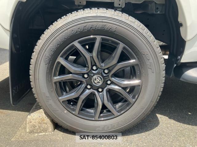 Toyota HILUX TRUCK 2023-10 7508842-5