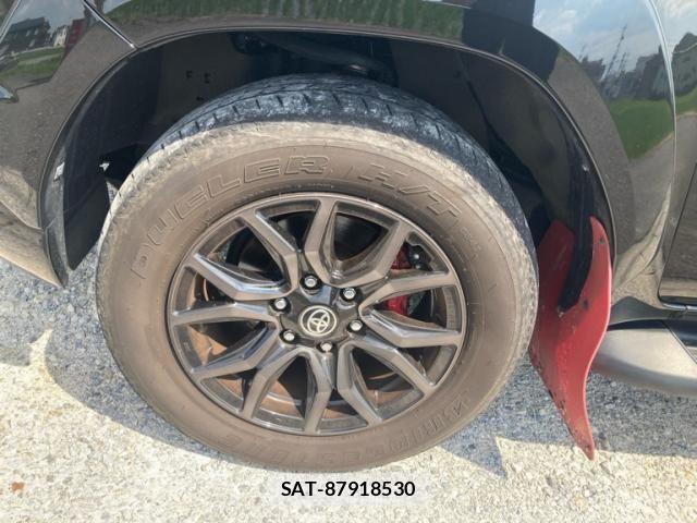 Toyota HILUX TRUCK 2022-06 7500888-9